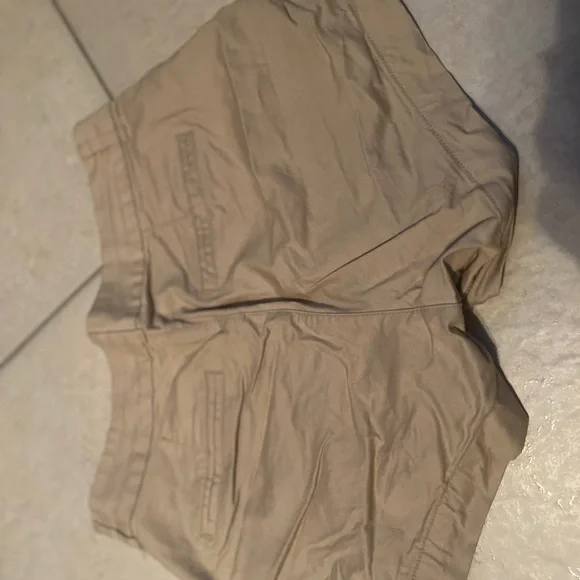 Old navy everyday short - Picture 3 of 5